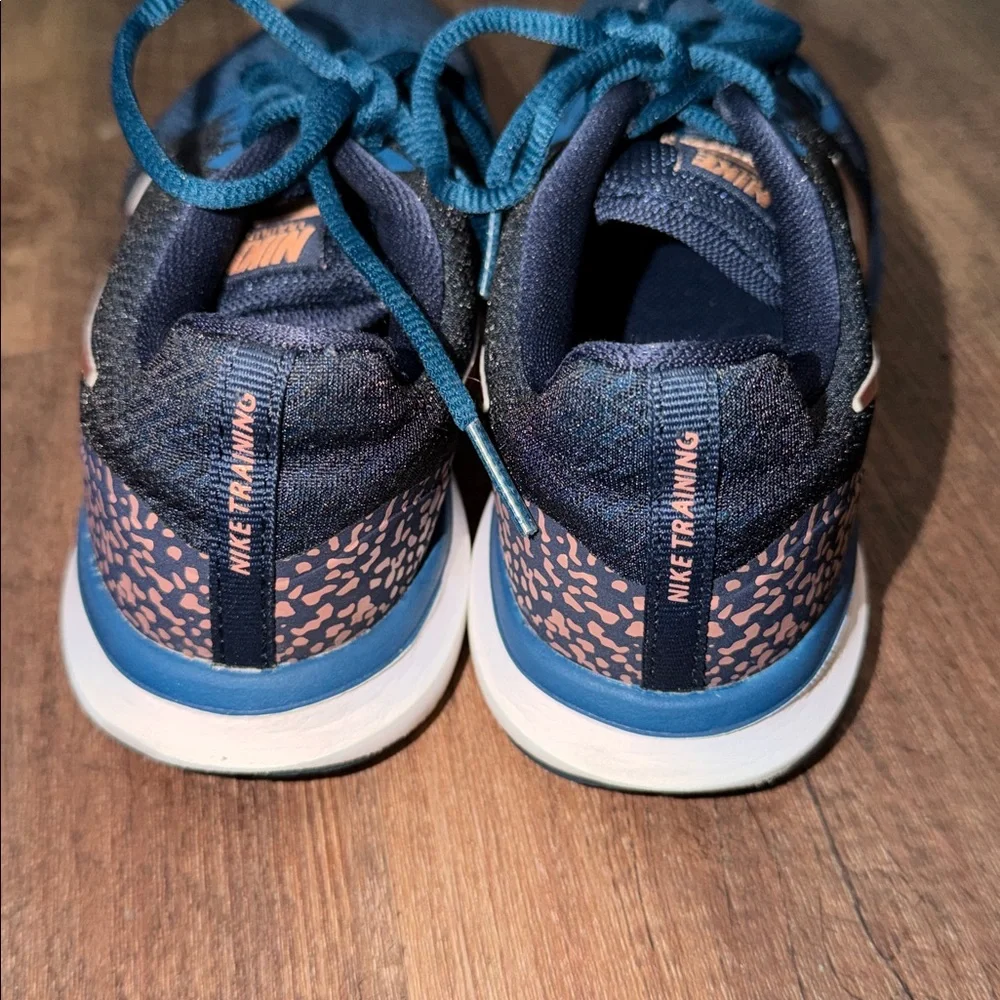 Nike In-Season TR7 Print Women's‎ Training Shoe 917722-404 6.5 EUC